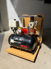 Hansa Aero Pro Airbrush Kompressor  -  Model 295225  inkl. Rollwagen