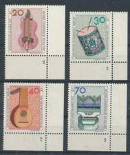 857044) Berlin Bogenecken Nr.459-462** Musikinstrumente mit Formnummer 2