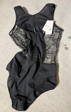 Edler sexy Body Simone