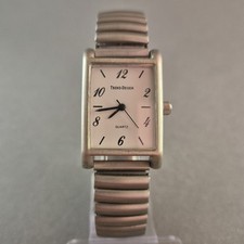 Trend-Design Damenarmbanduhr – Klassischer Look mit flexiblem Edelstahlarmband