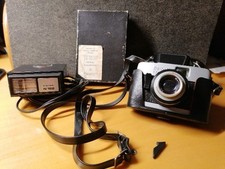 Beirette VSN Fotoapparat aus DDR-Zeiten mit Blitzlicht und tasche