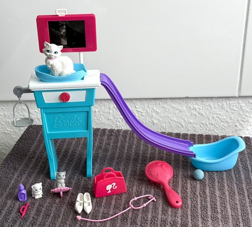 Barbie can kitty care vet - i,