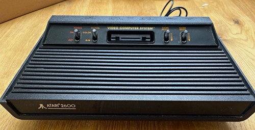 Atari 2600 konsole - 2600,
