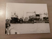 Foto Frachtschiff Tarbela in Werft AG Weser Bremen ca. 15x11cm