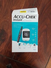 Blutzuckermessgerät Accu-Chek Instant mit Teststreifen und Softclix Stechhilfe *
