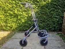 Standard Rollator - "Trendmobil" mit Gehstockhalter
