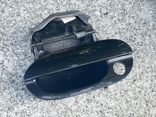 Türgriff / Türöffner außen links cosmosschwarz für BMW E39  8245461