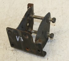 Mitsubishi Pajero V20 II 2 Stoßstangenhalter Träger Rahmenkopf vorn rechts