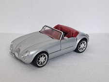 Wiesmann Roadster MF3 gris 1/18 Revell (2)
