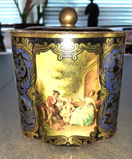 Alte Blechdose mit Knauf