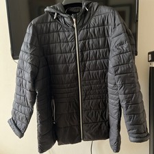 Curvy Steppjacke in schwarz 2 XL (46/48) Leicht Point mit Kapuze, große Taschen