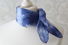 Kleines Seidentuch Zirkel blau