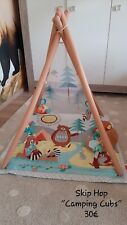 Activity Gym  Spieldecke  Spielbogen "Camping Cubs " von Skip Hop