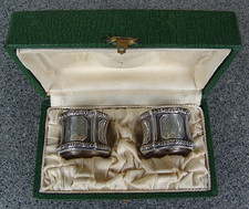 ANTIKES SILBER SERVIETTEN