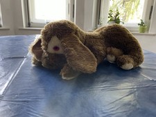 Plüschhund, liegend zum