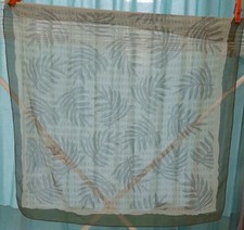 Transparentes Halstuch mit