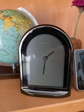 Seiko kleine Tischuhr Quarz (siehe Bild)