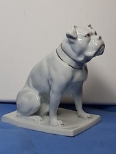 Porzellan Figur Hund Bulldogge Fraureuth Goldstaffage Entwurf Doris Adler Sign. 