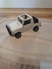 Siku 1072 Suzuki SJ 413 weiß ohne Verdeck mit Kuhfänger und Anhöngerkupplung Rar