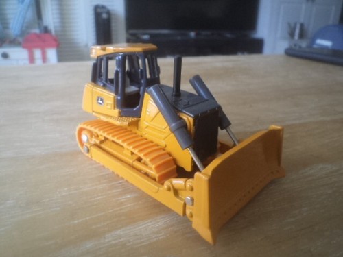 Ertl john deere bulldozer - deere,