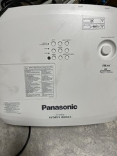 PANASONIC PT-VZ585N | LCD-BEAMER | 1920X1200 | 5000 LUMEN | LAN | WLAN | 297H