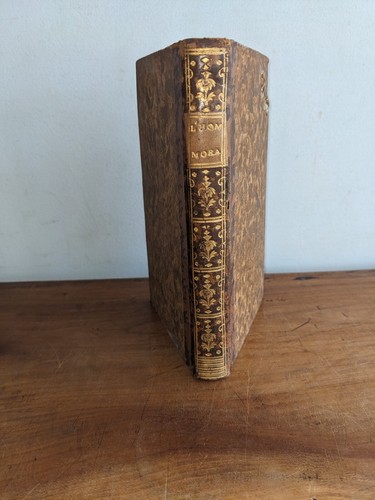 Altes buch schloss - altes,