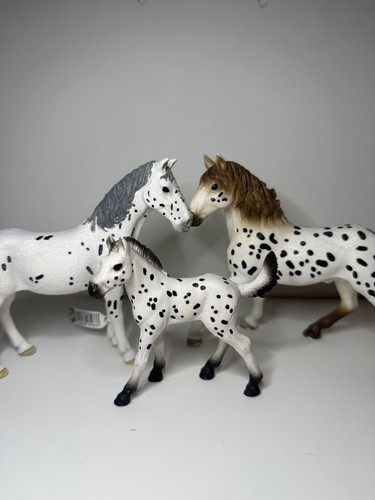 Schleich pferde knappstrupper - pferde,