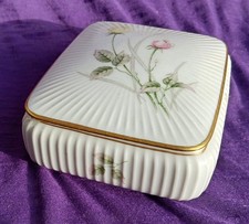 Deckeldose Porzellan Dose