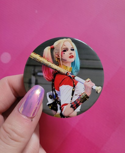 Button pin cosplay comic - pin,