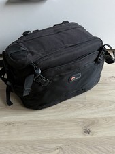 Lowepro Inverse 200AW