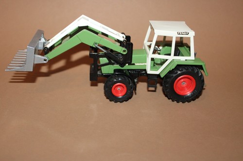 Siku farmer serie - serie, 1:32