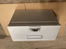 UNIVERSAL STAUBOX AUFBEWAHRUNGSBOX TRANSPORTBOX ALU KLAPPE NACH VORNE GEBRAUCHT 