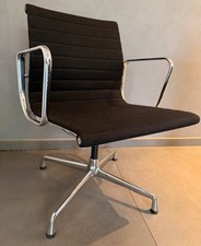 Vitra EA 108 Aluminium Chair Eames Hopsak Schwarz Konferenz-/Besucherstuhl Alu