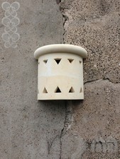 Wandleuchte aus Naturstein