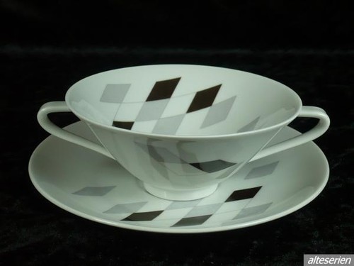 Suppentasse mit untere - suppentasse,