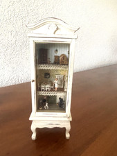 Puppenhaus Puppenstube Miniatur Wohnung viel Zubehör RARITÄT Sammlerstück v. Oma