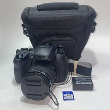 FujiFilm FinePix HS30 EXR