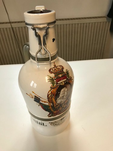 Schöner biersiphon mit - biersiphon,