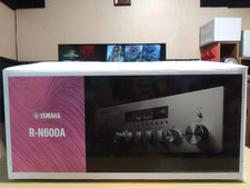 Yamaha R-N600A Silber
