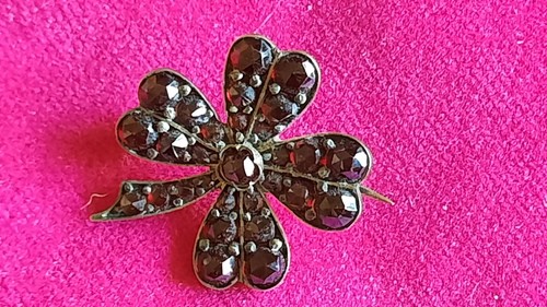 Granatbrosche anstecknadel - granatbrosche,,