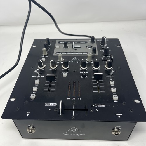 Behringer pro mixer - mixer, 202