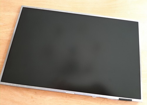 1cm lcd wxga - (15,4"),