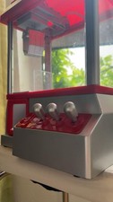 Süßigkeitenautomat (Claw Machine)