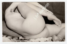 NACKTE GYMNASTIK / WEIBLICHE AKTSTUDIE Aktfoto * Vintage Foto um 1960