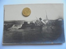 Foto zerstörtes Schiff Wrack am Strand