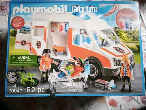 Playmobil city life - city,