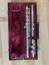 Querflöte von YAMAHA, Modell