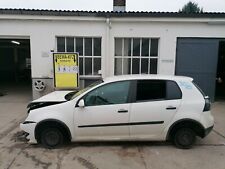 Schlachtfest/ VW Golf 5 V 1,4 16V  Ausschnitt vom Einstieg Nr.35/22