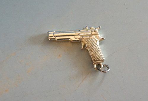Vintage anhänger als pistole - vintage,