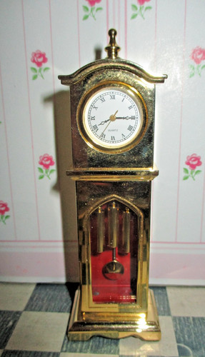 Standuhr vergoldet aus omas - vergoldet,